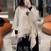 The latest classic FF letter element wool cloak, the flagship cloak of the big best F, is alf3h3xyrs