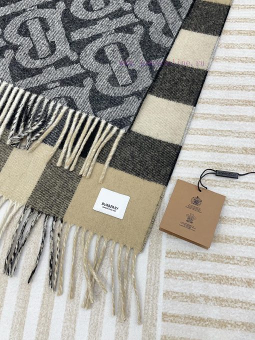 The dark gray double-sided scarf features the latest Tb print on one side and a classic checnh94q7kf - Image 9