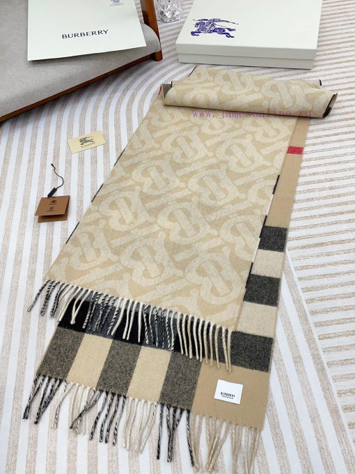 The beige double-sided scarf features the latest Tb print on one side and a classic checkereax03gjed - Image 6