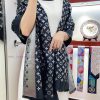 The classic LV gold and silver long scarf, which sells every year, really doesn't need too mliok2zf0
