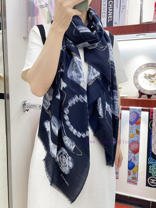 CHANEL's latest flagship Chanel accessory long scarf, which is very easy to match for both vjcxarn8h - Image 2