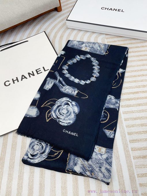CHANEL's latest flagship Chanel accessory long scarf, which is very easy to match for both vjcxarn8h - Image 4
