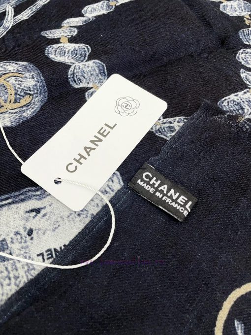 CHANEL's latest flagship Chanel accessory long scarf, which is very easy to match for both vjcxarn8h - Image 5
