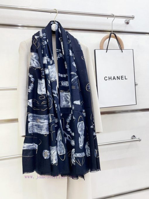 CHANEL's latest flagship Chanel accessory long scarf, which is very easy to match for both vjcxarn8h - Image 8