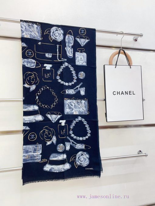 CHANEL's latest flagship Chanel accessory long scarf, which is very easy to match for both vjcxarn8h - Image 10