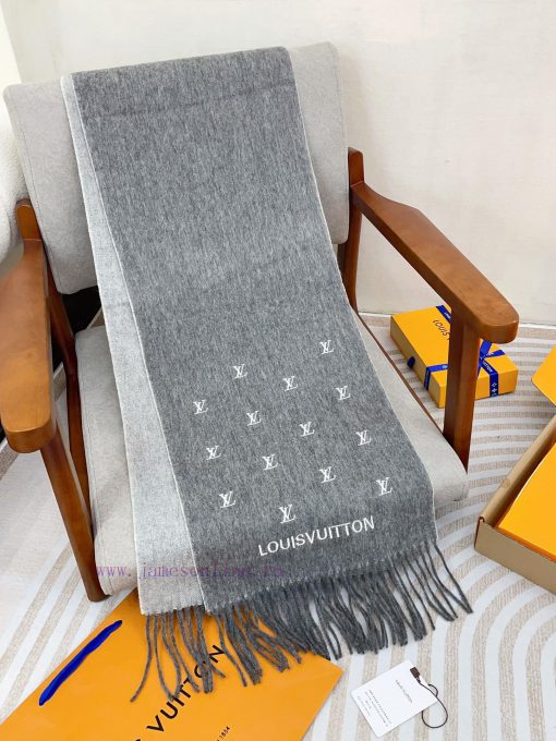 Louis Vuitton Seasonal Double sided Hot Women's Lamb Velvet Dual Use Scarf with Starry Sky 🧣xxqo2i6l - Image 9