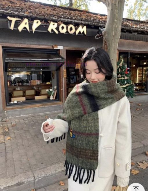 𝐕𝐢𝐯𝐢𝐞𝐧𝐧𝐞 𝐖𝐞𝐬𝐭𝐰𝐨𝐨𝐝 🪐 Classic Saturn mohair scarf by Vivienne Westwood, the British fashion delk68msra - Image 2
