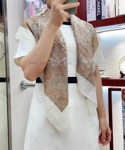 The stunning clothing is beautiful~Let people remember the effect of LP's coming out. It's r66p8js9o