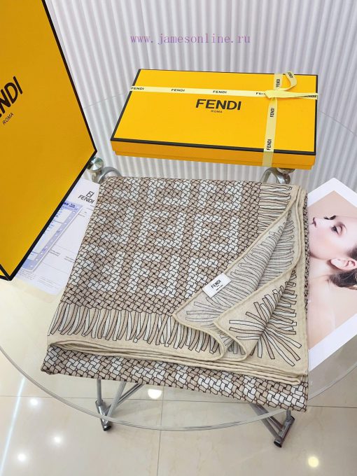New FENDI hot selling items with explosive fashion index, whether it's a shawl or scarf, lea5ao6qhqt - Image 3