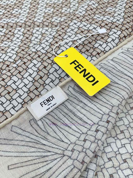 New FENDI hot selling items with explosive fashion index, whether it's a shawl or scarf, lea5ao6qhqt - Image 10