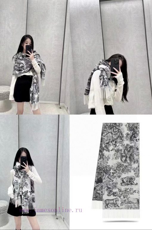 This Sauvage printed scarf reinterprets Dior's classic pattern with a carefully crafted blenmza9ypxz - Image 3