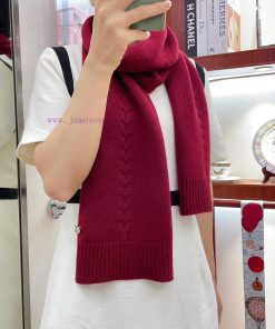 I can guarantee that I will love the super warm Chanel autumn and winter collection. With mysl5av4r9