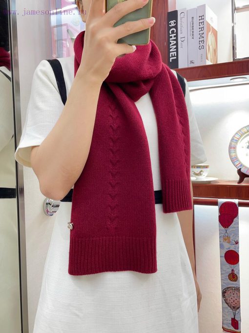 I can guarantee that I will love the super warm Chanel autumn and winter collection. With mysl5av4r9 - Image 2