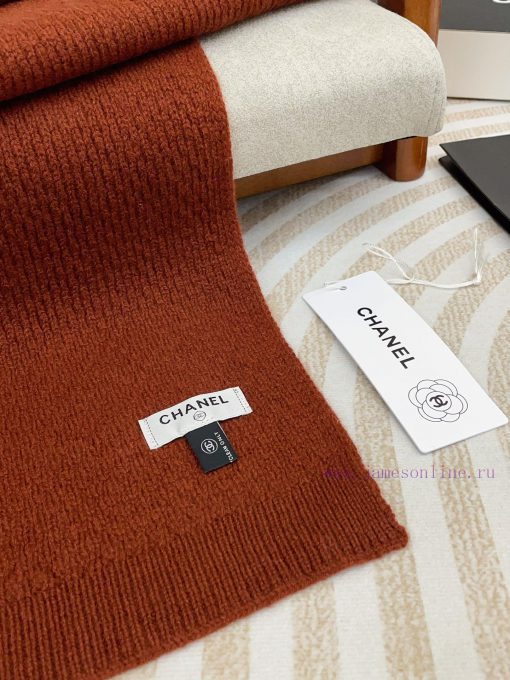 CHANEL cashmere long scarves are top-notch original products that are unparalleled in beauty73f7y1cp - Image 8