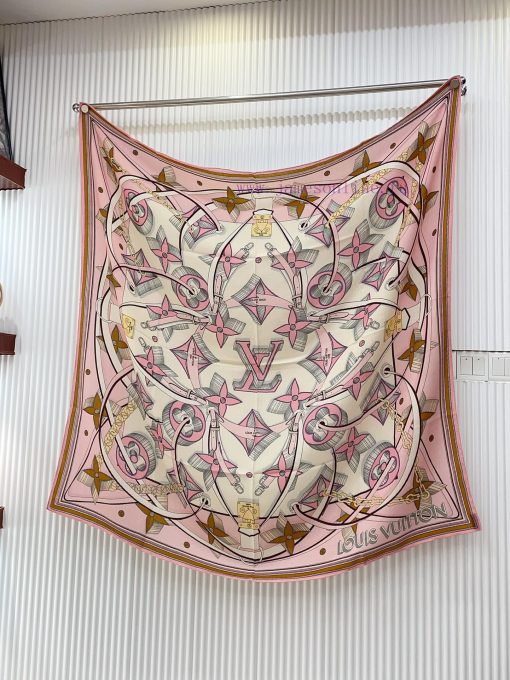 LV elegant and noble baby like soft touch full logo printed velvet print cleverly uses the p7m1pemx4 - Image 5