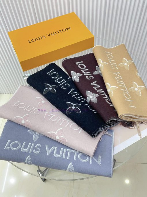 Phantom style latest LV official website synchronized metal wire double row logo wool scarf s3g248w0 - Image 4