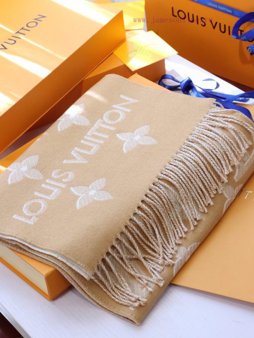 Phantom style latest LV official website synchronized metal wire double row logo wool scarf 7mdst6mz - Image 5