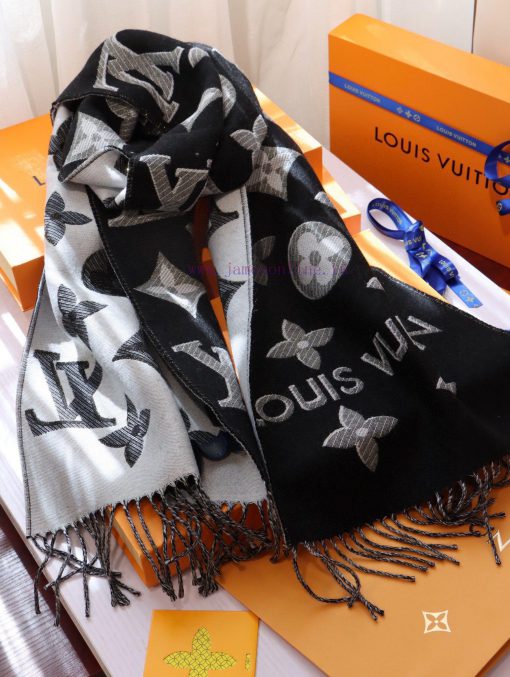Phantom style latest LV official website synchronized metal wire double row logo wool scarf s3g248w0 - Image 7