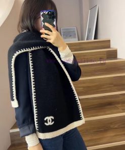 The new CHANEL cashmere knitted long scarf is so beautiful [tearful]. It is a top-notch offim2g595ol