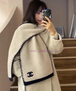 The new CHANEL cashmere knitted long scarf is so beautiful [tearful]. It is a top-notch offiegtbhh3r