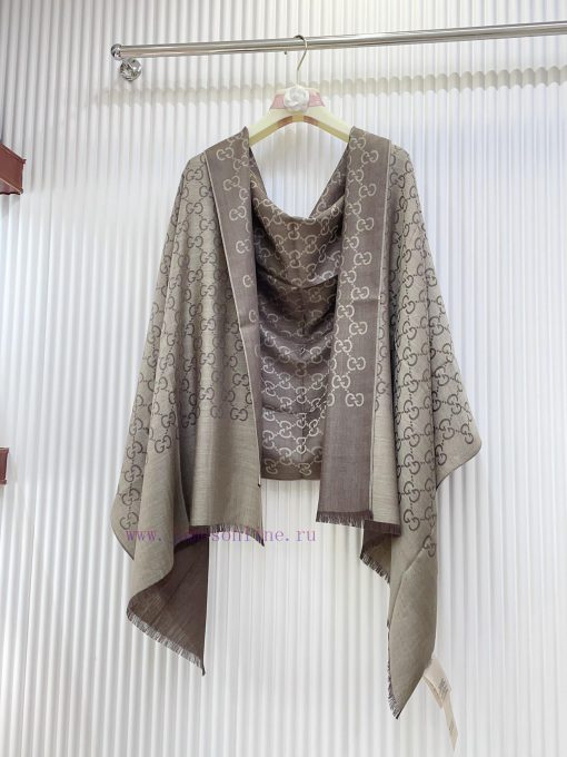 GUCCI long scarf is a simple and elegant dual color jacquard silk cashmere long scarf. It isr18ujprf - Image 7