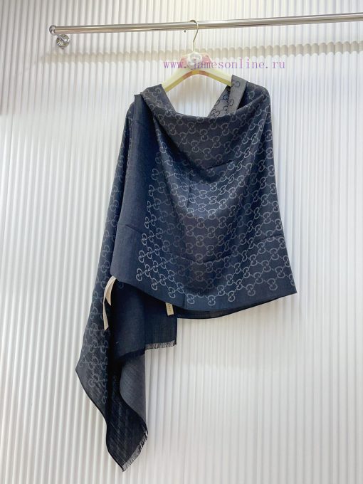 GUCCI long scarf is a simple and elegant dual color jacquard silk cashmere long scarf. It isz7pubdbr - Image 8