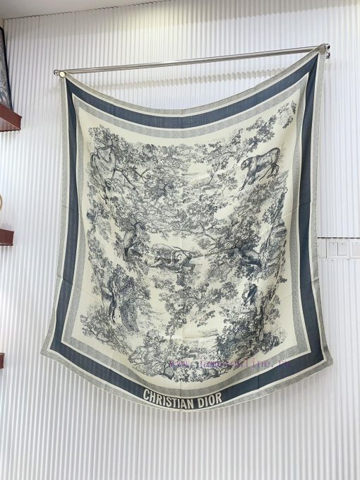 Dior's latest flagship product, the D animal model, is a 140 square scarf that is very easy sfxf32ey - Image 5