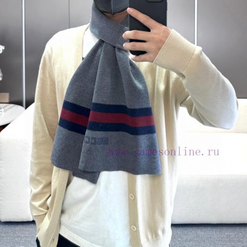 GUCCI's popular new high-end men's scarf features classic stripes and a simple logo, reflects32piuxt - Image 2