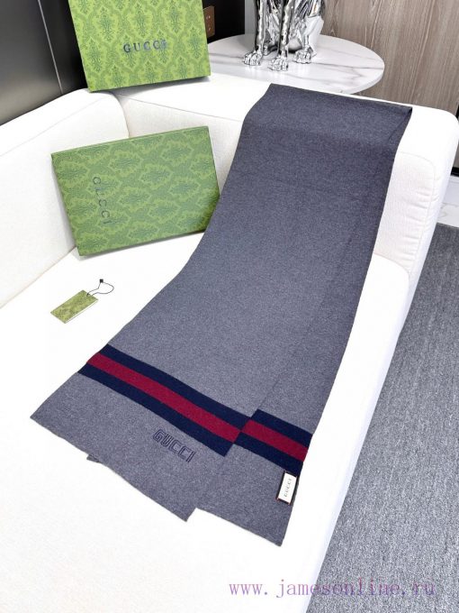 GUCCI's popular new high-end men's scarf features classic stripes and a simple logo, reflects32piuxt - Image 5