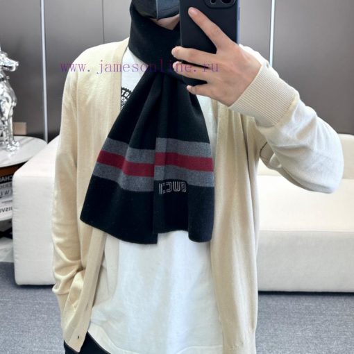 GUCCI's popular new high-end men's scarf features classic stripes and a simple logo, reflectvpbe0mkl - Image 2