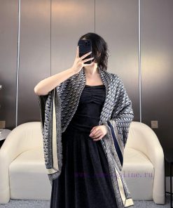 𝐃𝐈𝐎𝐑 Must wear super practical large shawl scarf dual-use iconic floral element short tassz5x822va