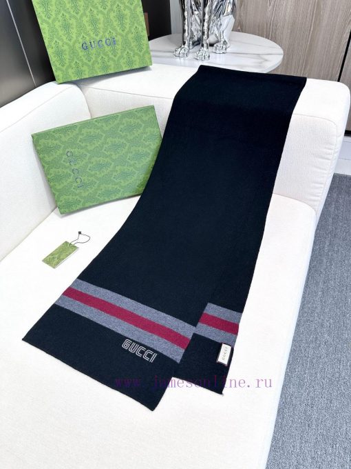 GUCCI's popular new high-end men's scarf features classic stripes and a simple logo, reflectvpbe0mkl - Image 5