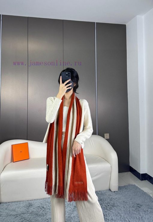The 2023 unisex collection features 100% pure cashmere Hermes, a high-end cashmere knitted s8ruckvtl