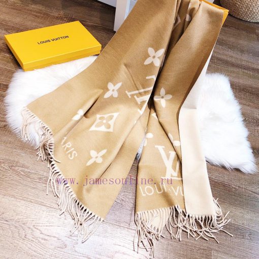 Louis Vuitton high-end rabbit fur scarf shawl with classic clover pattern paired with brand 0vnldndc - Image 7