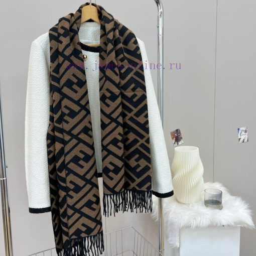 New Fendi's latest flagship FF pattern cashmere long scarf is a popular item for both vacatig3ufrjbs - Image 6