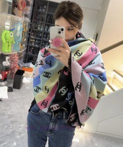 CHANEL's most beautiful scarf has a softer feel than imagined. Both sides are excellent, wit63zfifva