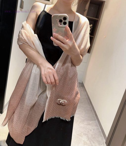 In 2024, Chanel's top-quality original single gradient color [rose] is a very gentle and beaf1p2nun4 - Image 2