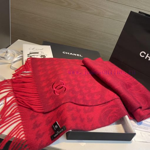Chanel likes products with good looks and high quality that are easy to purchase. They are hh771bqlk - Image 6