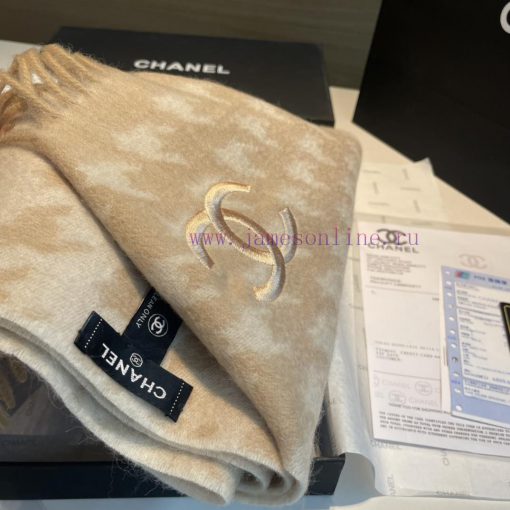 Chanel likes products with good looks and high quality that are easy to purchase. They are hg0unjqy3 - Image 7