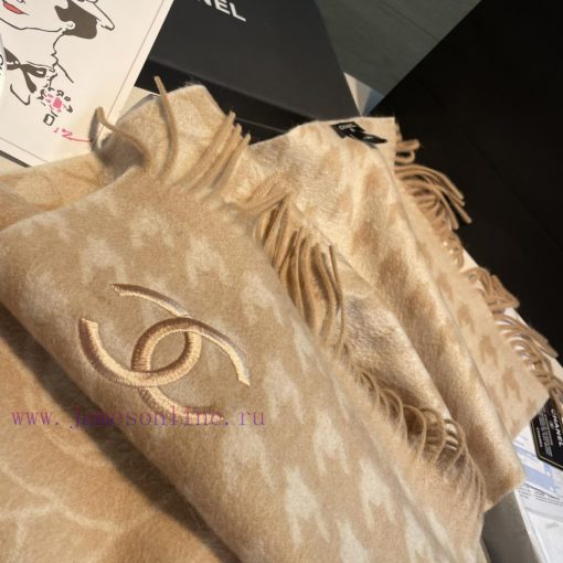 Chanel likes products with good looks and high quality that are easy to purchase. They are hg0unjqy3 - Image 9