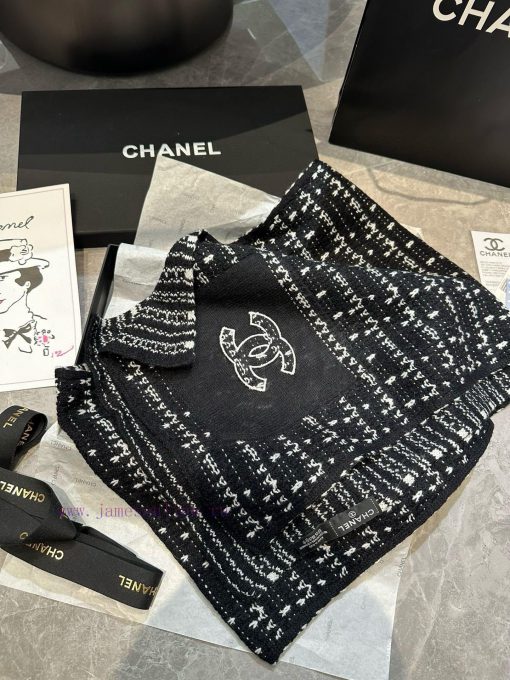 Chanel Knitted Scarf with Pocket 🧣 The autumn and winter collection is undoubtedly the most bcuudfad - Image 5