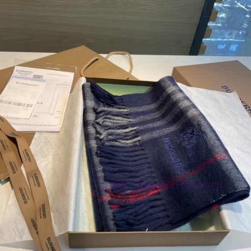 Burberry plaid scarf ️ It looks crazy, so stylish and charming ️ I really like this very refwz1vy6tb - Image 4