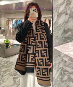 Identify the quality without purchasing premium items ‼Fendi The hottest scarf of the year, kloaxtuu