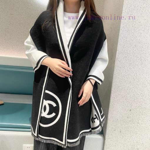𝐂𝐇𝐀𝐍𝐄𝐋 Chanel black and white symmetrical double-sided shawl black and white super classic ct1eylz9n