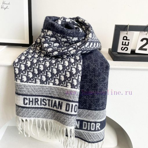The classic style of Dior celebrity's dd scarf will never go out of style, and it is super ved8jpl4e - Image 8