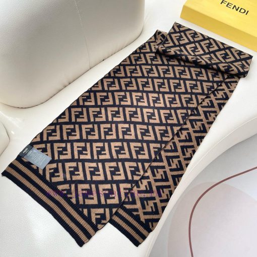 Fendi is the most capable of creating a sense of luxury. This year's most popular vintage FFnnuofak3 - Image 7