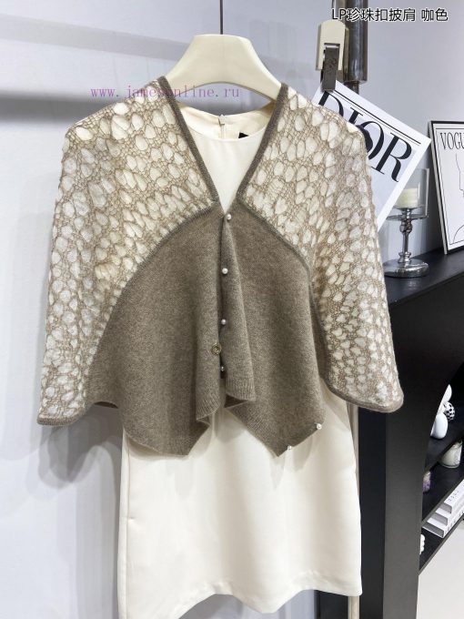The new Loro Piana Cattle LP Pearl Button Shawl is a multifunctional shawl that can be wrapp66f7o4pp - Image 4