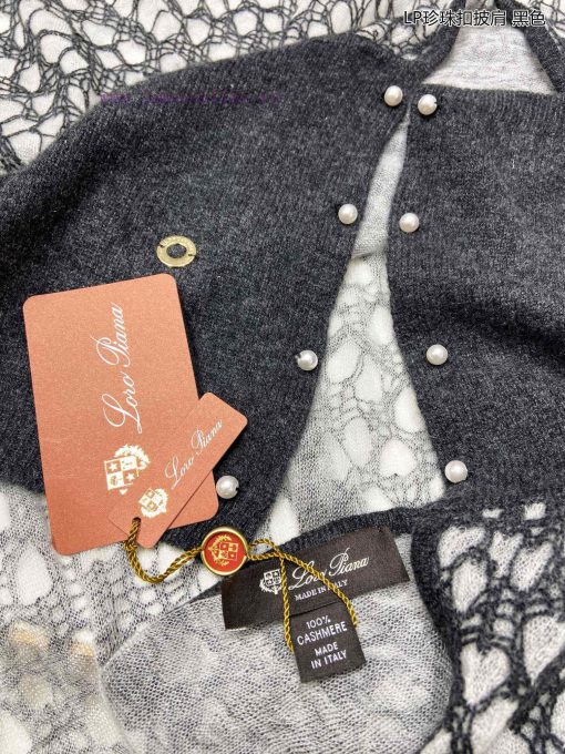 The new Loro Piana Cattle LP Pearl Button Shawl is a multifunctional shawl that can be wrappa9egq01e - Image 12