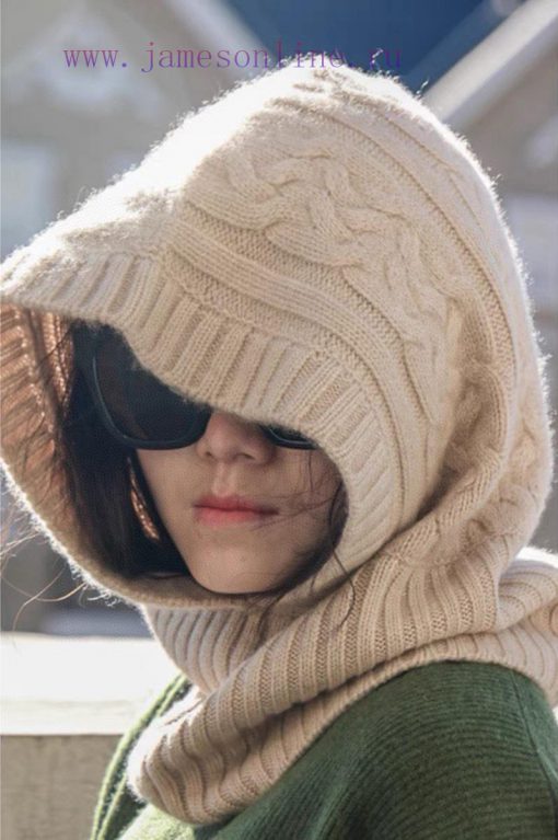 The newly released Loro Piana Cattle LP Knitted Neck Hoodie is a combination of a neck and ad1iynz86 - Image 3