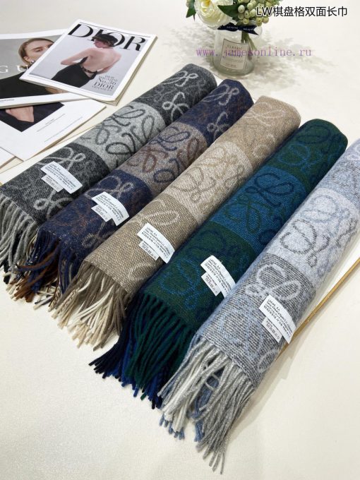 Top of the line original unisex Roewe LW checkerboard double-sided long scarf is very lucky qx7ju6op - Image 3
